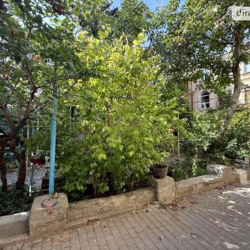 Продаж 2к Квартира Тараса Кузьміна (Градоначальницька) вулиця