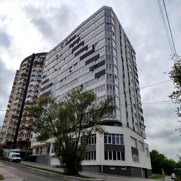 Бережанська вул., 56