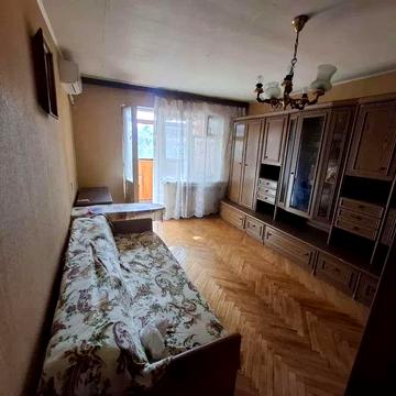 Кловський узвіз, 20