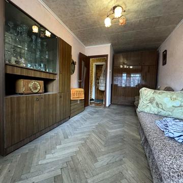Леонтовича вулиця, 4