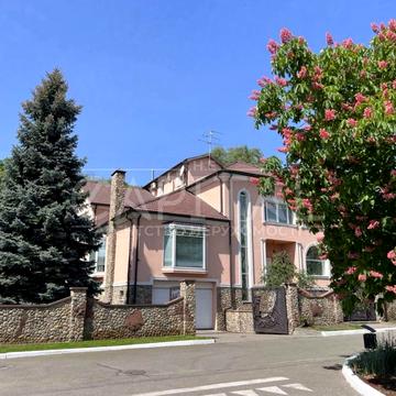 Київська вул.