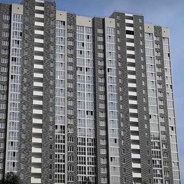2к квартира з великою кухнею по вул Ревуцького, 54