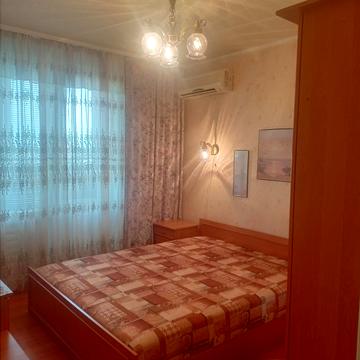 Братиславська вул., 2