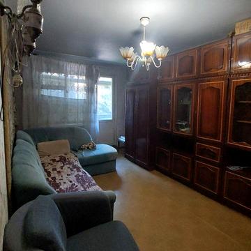 Варненська вул., 5