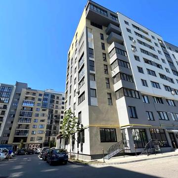 Степана Бандери просп., 36