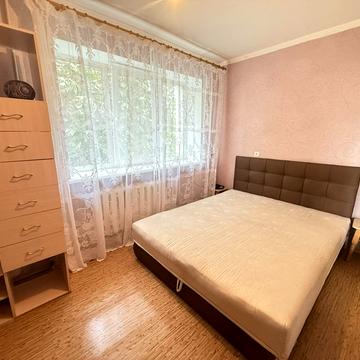 Паркова вул., 18