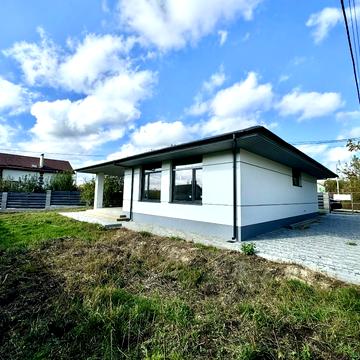 Черняхівського вул.