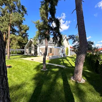 Євгена Коновальця вул.