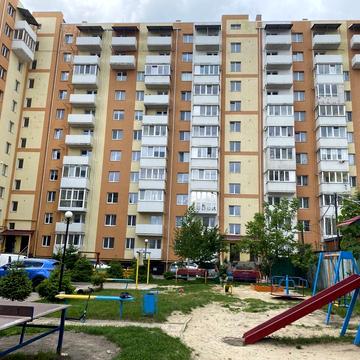 Гайдамацька вул. (Марфи Струтинської), 13-Б