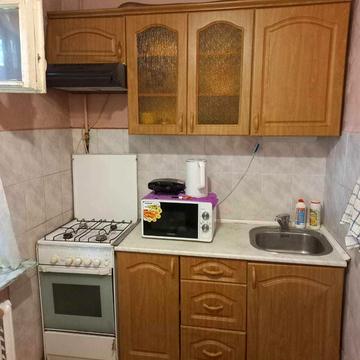 Михайла Котельникова вул., 7