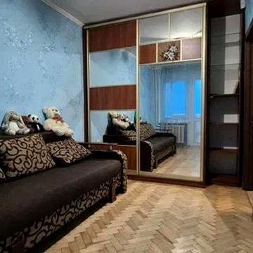 Тараса Шевченка вул., 16