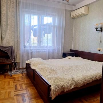 Віктора Ярмоли вул., 28/32