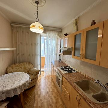 Гоголівська вул., 36-40