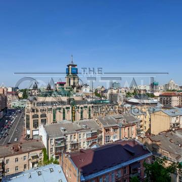 Кропивницького вул., 10