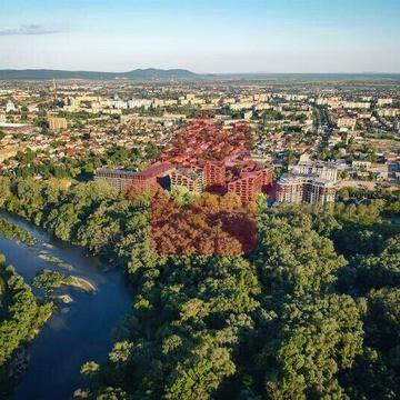 Словянська набережна вул., 30