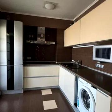 Європейська вул. (Новгородська), 16
