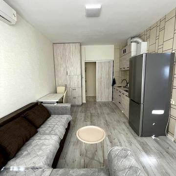 Миколи Бажана просп., 14