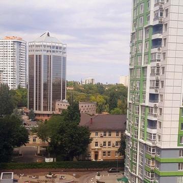 Лесі Українки просп. (Гагаріна), 19