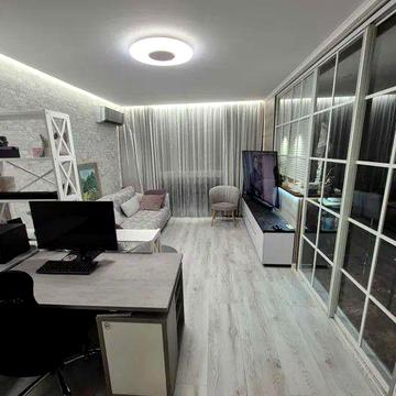 None 130000.0 USD