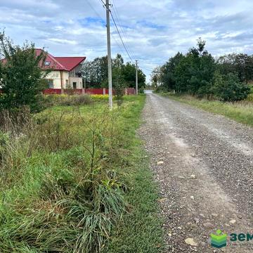 Цуцилів, Надвірнянський, Івано-Франківська область 16000.0 USD