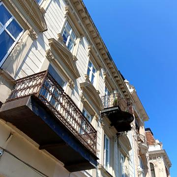 Тараса Шевченка просп., 12
