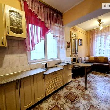 Довгострокова оренда 3к Дім Дмитра Дорошенка (Чигоріна) вулиця