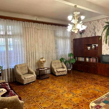 Фабрична вул., 1/1