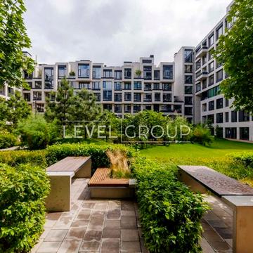 Ґарета Джонса вул. (Сімї Хохлових), 12