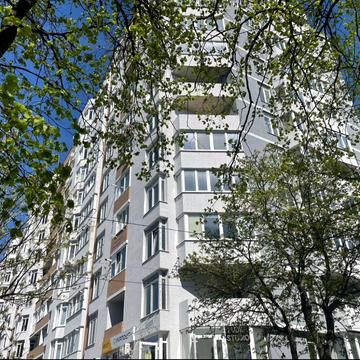 Злуки просп., 7