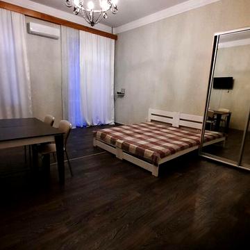 Довгострокова оренда 3к Квартира Університетська (Єлісаветинська) вулиця