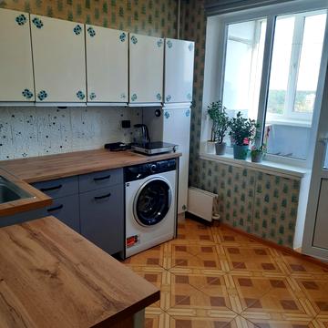 Георгія Гонгадзе просп. (Радянської України), 3