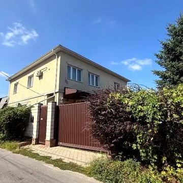 Олександра Рейнгарда вул. (Арсеничева), 32