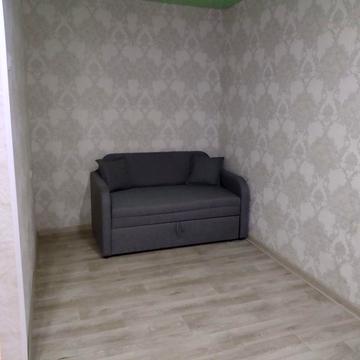 Мілютенка вул., 38
