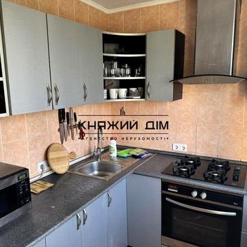 Повітряних Сил просп. (Повітрофлотський), 36