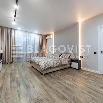 Лесі Українки бульв., 24