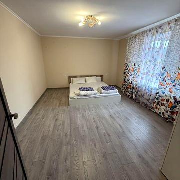 Довгострокова оренда 3к Квартира Інститутська вулиця