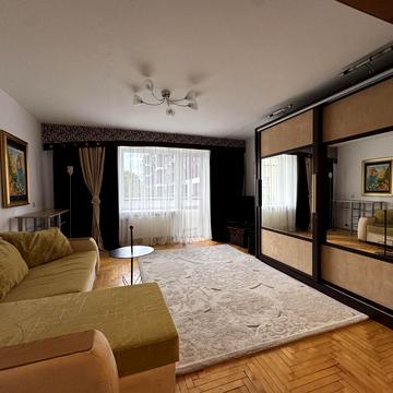 Млинарська вул., 50