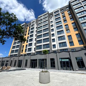 Романа Шухевича вул. (Курчатова), 8/1