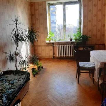 Вишгородська вул., 33