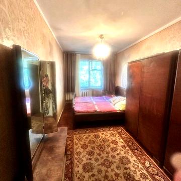 Академіка Філатова вул., 28