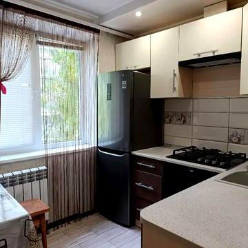 Квітки Цісик вул. (Гулі Корольової), 8