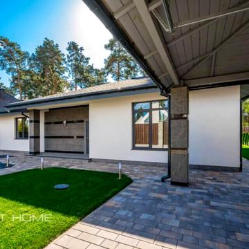 Євгена Коновальця вул.