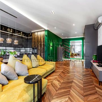 Саперне Поле вул., 12