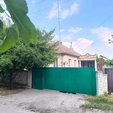 Моторна вул., 24