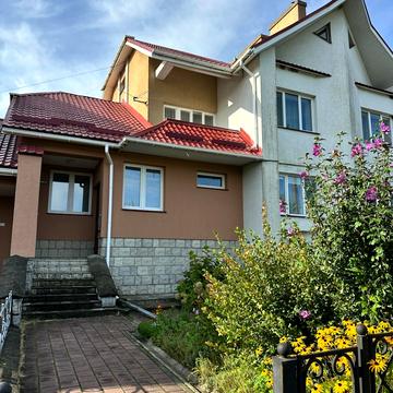 Університетська