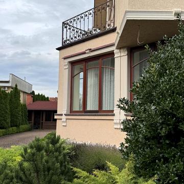 Якова Штернберга вул.