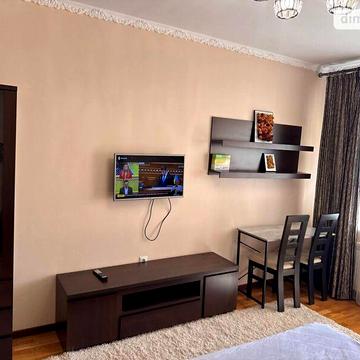 Довгострокова оренда 1к Квартира Галицька вулиця