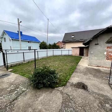 Волонтерська вул., 39