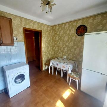 Джона Маккейна вул. (Івана Кудрі), 22-А