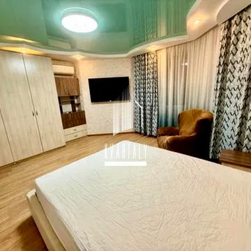 Миру вул., 50